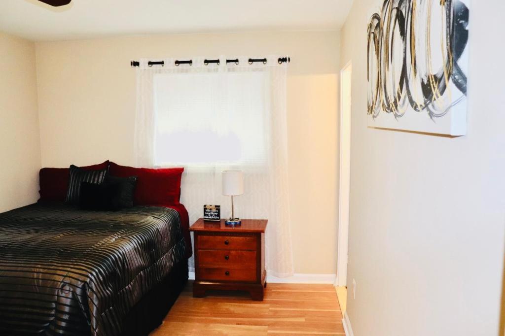 Private Room At Home Near Iad-Sterling Esterno foto